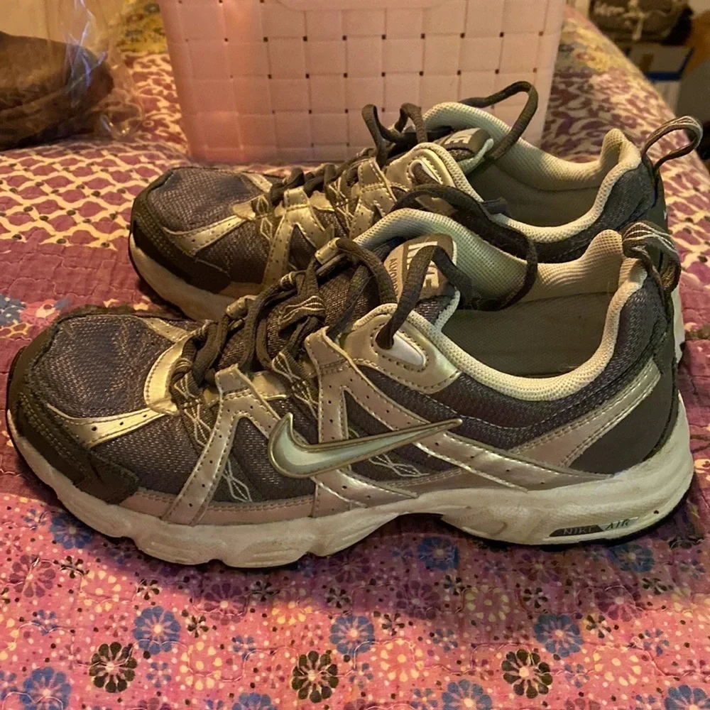 Nike Air Alford 7 in excellent condition, size 8.5